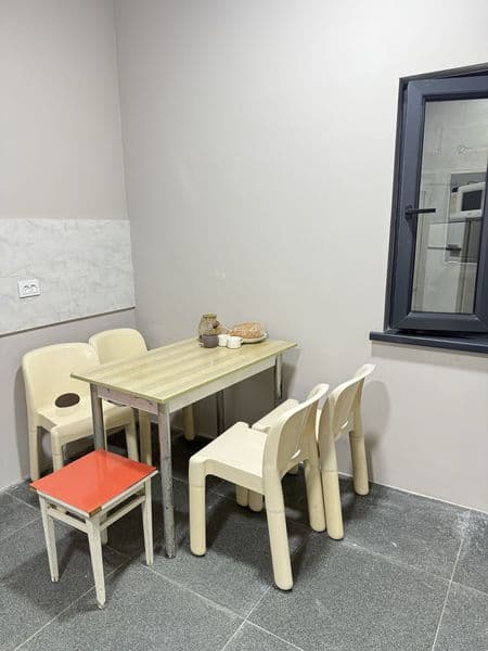 Yengi Yevro remont qilib bitqazilgan Metroga yaqin Erkaklar  — фото 2