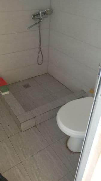 Kvartirani ichida dush vannalari bilan ofqat qilishga elektr — фото 4