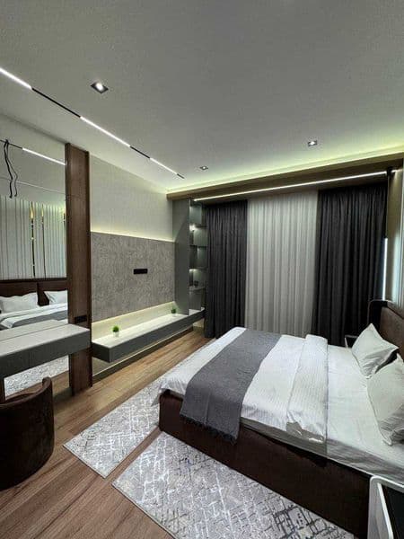 Жилой комплекс: Skyline<br />
Комнат: 3<br />
Этаж: 5<br />
