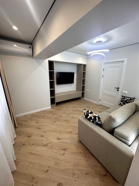 Сдаётся новая дизайнерская квартира с панорамным видом <br / — фото 2