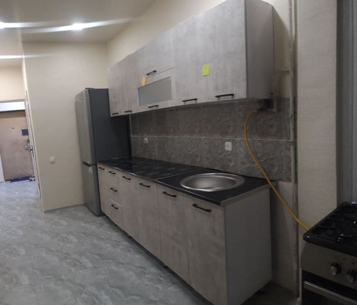 Гофур Гулом метро якинида кизлага ва аелларга квартира. Метр