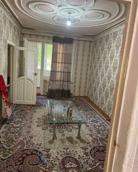 Локация: 13-й квартал, дом 21.<br />
Описание: 2 комнаты, пе