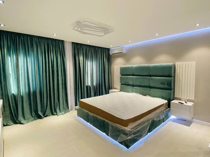 Район: Мирзо-Улугбекский <br />
Адрес: Ц1 ( Буюк Ипак йули)<