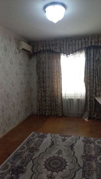 Здаеця1  комнатная квартира массив куйлук 5 5 этаж  5 этажа 
