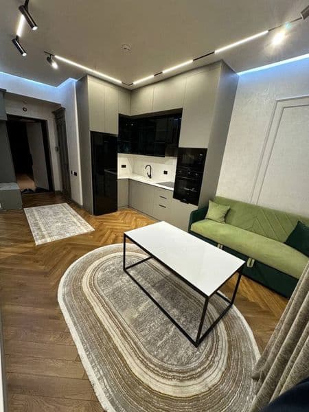 Сдаю квартиру на длительный срок на Ютаур.2-комнатная упаков