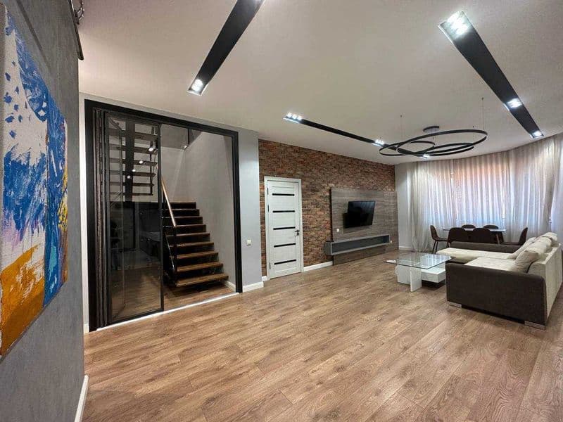 Мирабадский район <br />
Улица Тараса Шевченко <br />
Новост