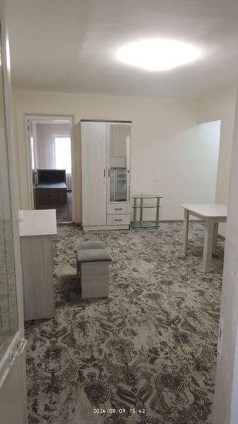 Чилонзор Арентор Ок тепа  рупарасида 2 хонали 2*6 болкони кв