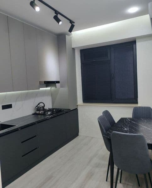 Сдам квартиру на рисовом <br />
1/3/8<br />
мечеть ислом ота