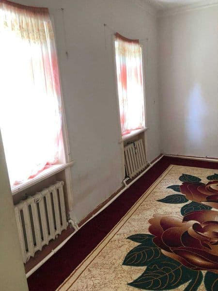 2/2/2 <br />
Сдаётся 2-х комнатная квартира на метро Максим 