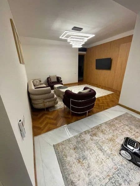 Сдаётся новая квартира <br />
<br />
Район: Сергелийский <br