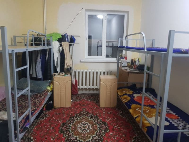 Tuman:  YUNUSABOD<br />
Mo'ljal:   Shaxriston metro 15 minut