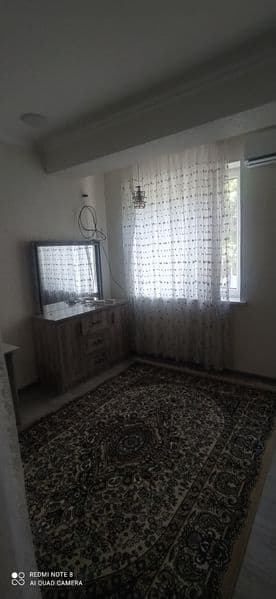 Сдаётся однокомнатная квартира переделанная в двух комнатную