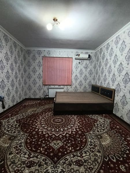 2-комнатная квартира.<br />
Сдаётся семье или студентам.<br 