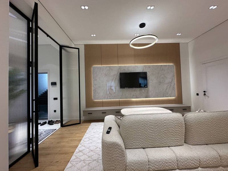 Элитный апартамент:<br />
Район: Шайхантахурский <br />
Кол-