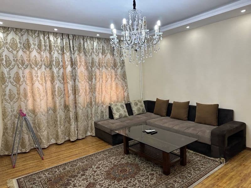 Сдается квартира в долгосрочную аренду - центр города.<br />