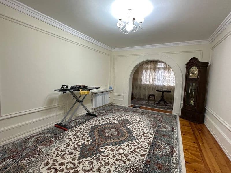 Сдается 4-комнатная квартира в центре города<br />
<br />
Ос — фото 2