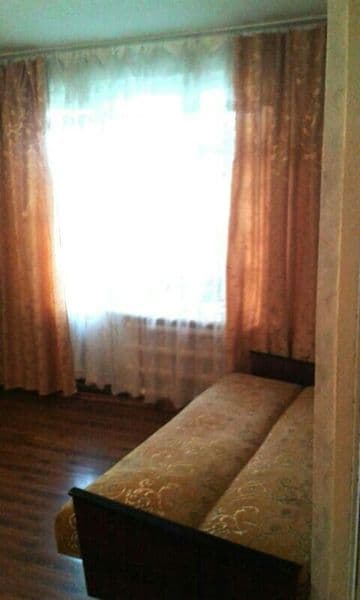 Лисунова-4 квартал, 1/5/5.Уютная, аккуратная квартира с мебе