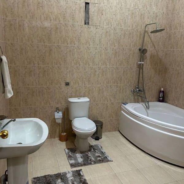 Kvartira talaba abiturientlar uchun qulay joyda joylashgan b — фото 4