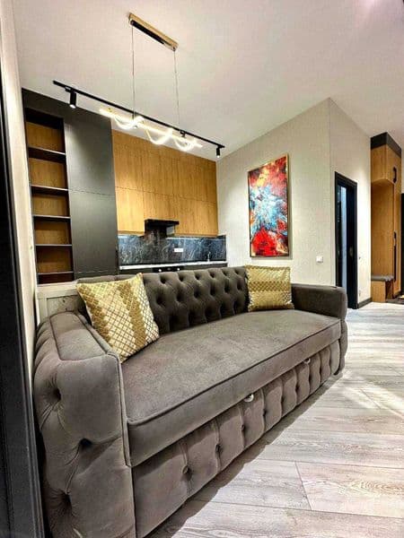 • Район: Шайхантахурский<br />
• Адрес: Дружба Народов<br />