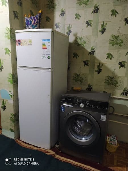 Kvartiraga sheriklikka o'qiydigan ishlaydigan qizlar olamiz 