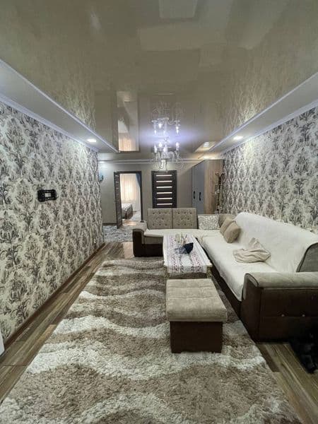 2 qavat<br />
3 xonali uy<br />
Kirpichniy dom <br />
75 m2<