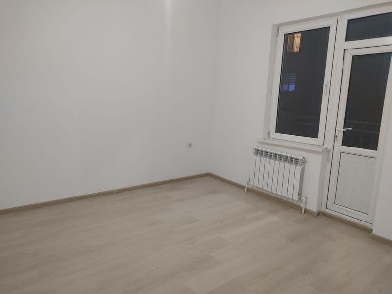 Аренда квартиры для семьи. Квартира чистая, пустая. Имеется 