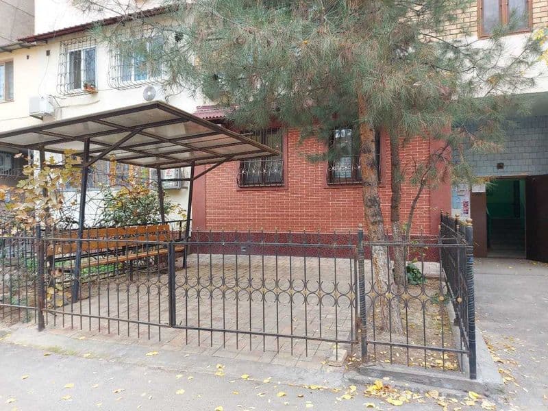 Аренда квартиры на Юнусабаде. от метро Шахристан 2 мин. 1 эт