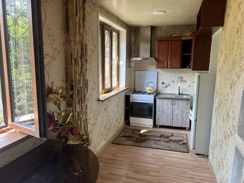 Chilonzor NEUS zdaniya 12 dom 3 xona 4 qilingan xamanarsa bo