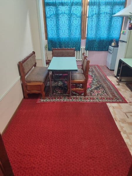 Аренда 2 ком,квартира.По улИзза.Ремонт чисто,аккуратно.Обста