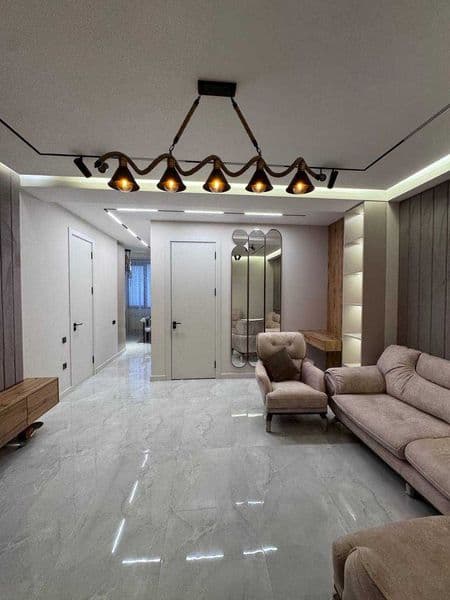 Район: Шайхантахурский<br />
Адрес: TASHKENT CITY<br />
ЖК G