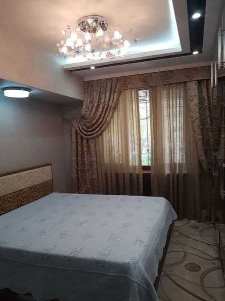 СДАЁТСЯ С  ОБНОВЛЁННОЙ МЕБЕЛЬЮ КВАРТИРА НА ШАХРИСТАНСКОМ!!! 