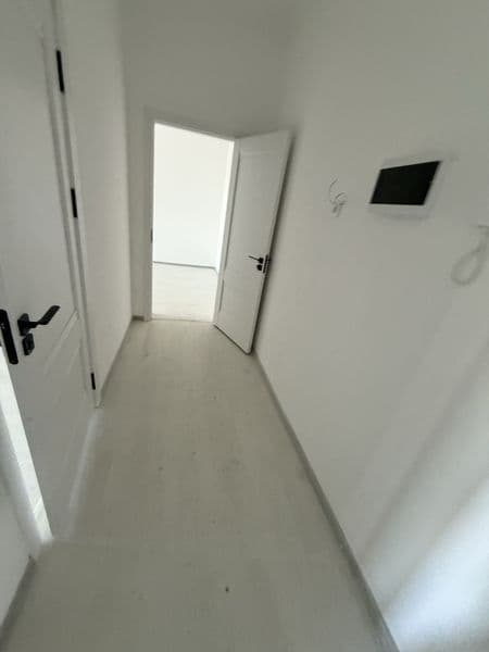 Сергели Бобир махалла ойилага риелтир хизмати бор тел 93/990 — фото 4