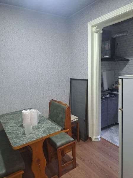 Сдаю 2х комнатную на 1м этаже в 4х этажном доме.<br />
В ква — фото 3