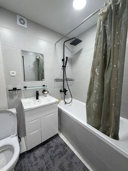 Аренда чиланзар 1.  Двух комнатная.  Балкон 2*6.  Есть телев — фото 2