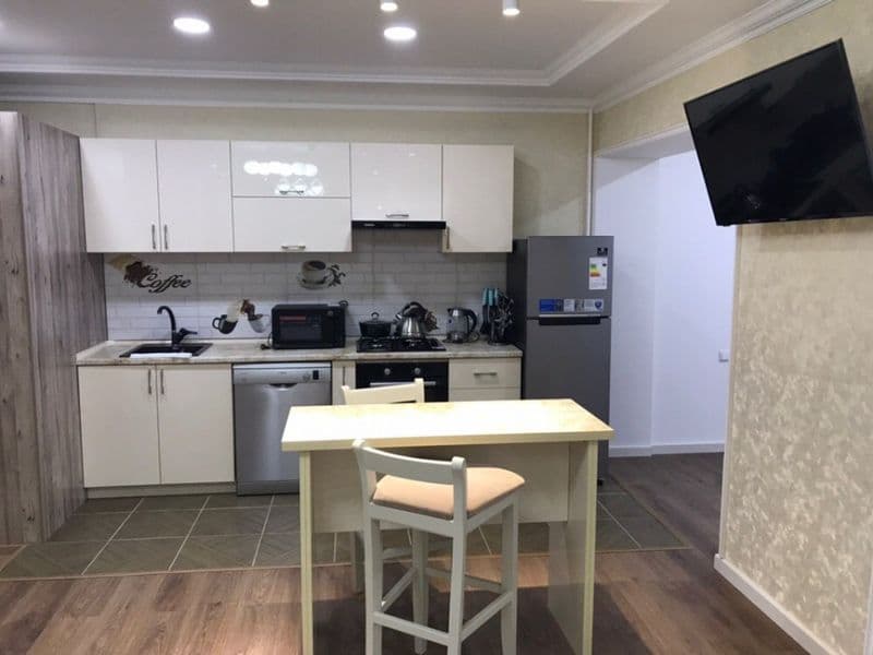 Сдается в первые новая евро квартира <br />
<br />
Ориентир 