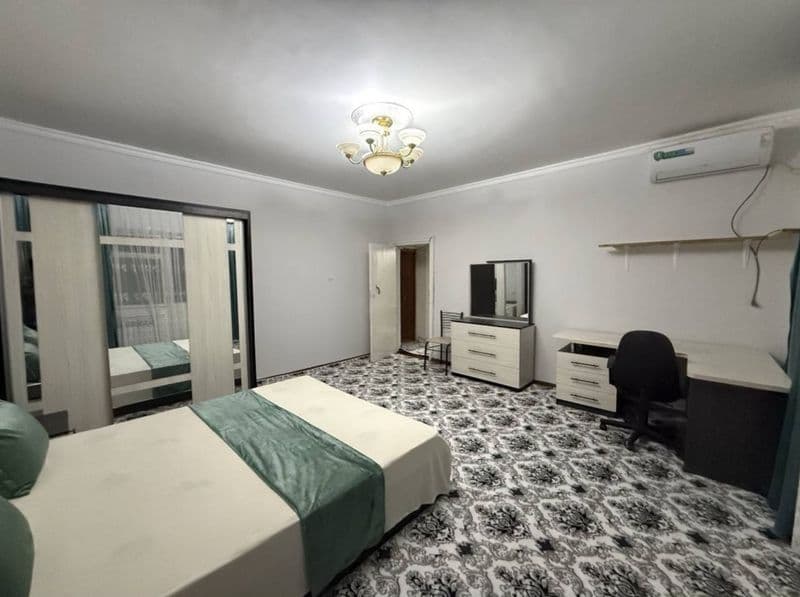 Сдаётся квартира  где кадышева базар <br />
Все удобства ест