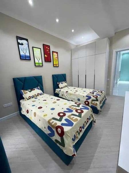 Район: Яккасарайский<br />
Адрес: Бабур<br />
<br />
• Комна — фото 2