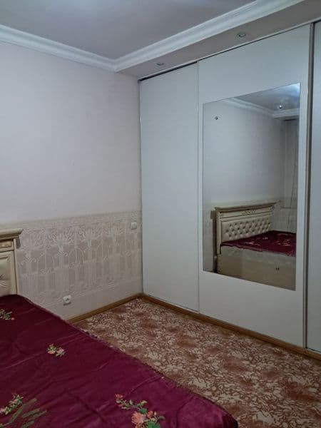 Юнусабад 18квартал <br />
77 серия кирпич дом<br />
2/2/4<br — фото 4