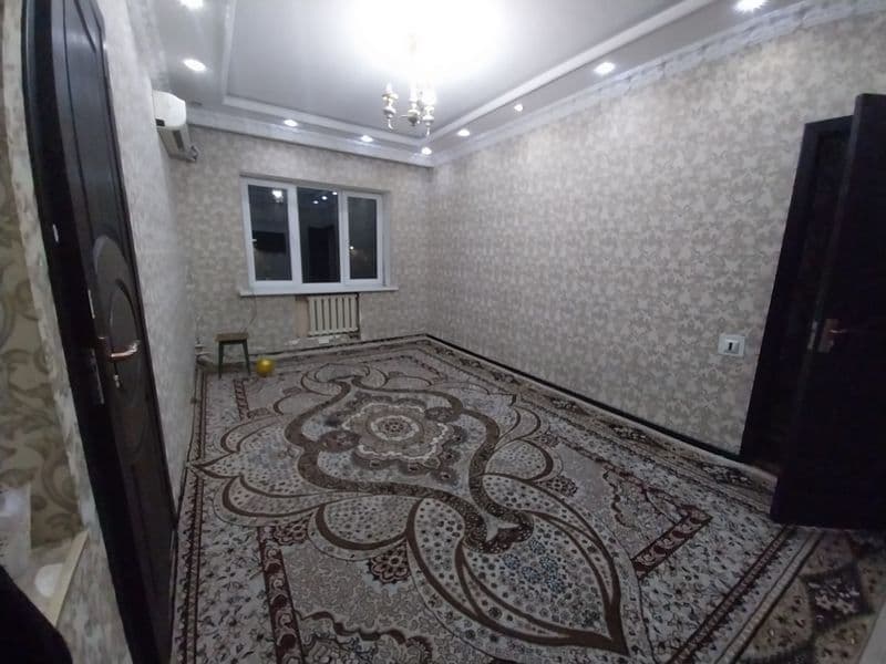 Аренда метро беруни 2.хонали оилага берилади хамма шароити б