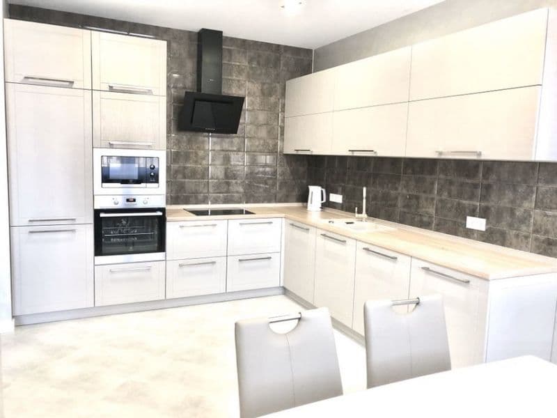 Сдается на долгий срок квартира 2/6/7 на ул. Т. Шевченко. Зв