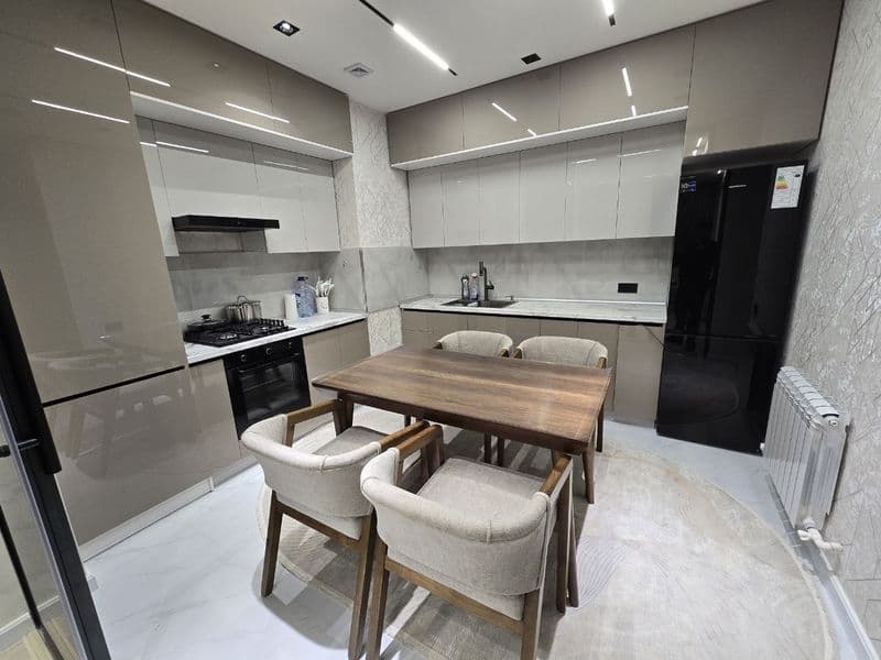 Сдаётся квартира<br />
В комплексе "nurafshon saroy"<br />
Н — фото 2