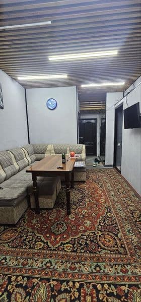 Сдаю на долгий срок 2 комнатную квартиру, в доме есть все не