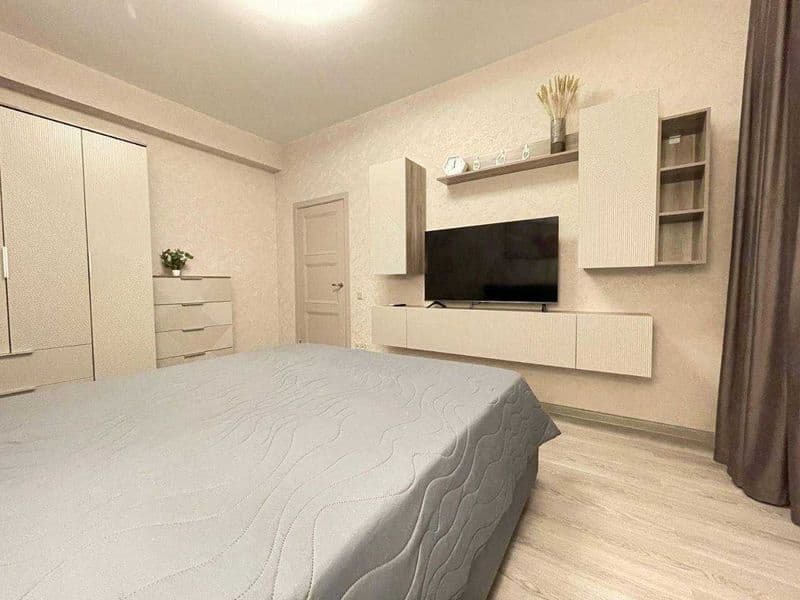 1 комнатную квартиру на 4 этаже,<br />
В квартире есть все н — фото 2