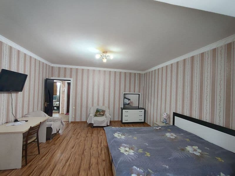 В центре города сдаётся аккуратная 2 комнатная квартира с по