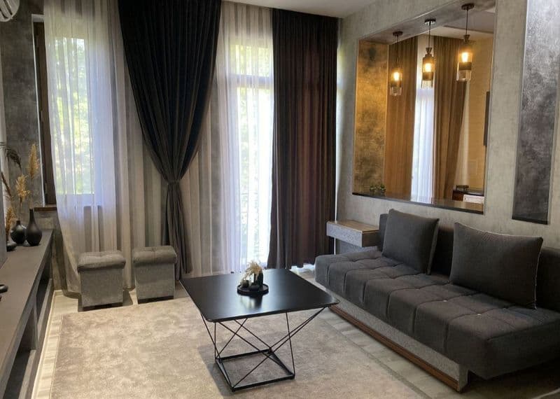 СРОЧНО Сдается квартира ПРЕМИУМ класса<br />
<br />
• Район: