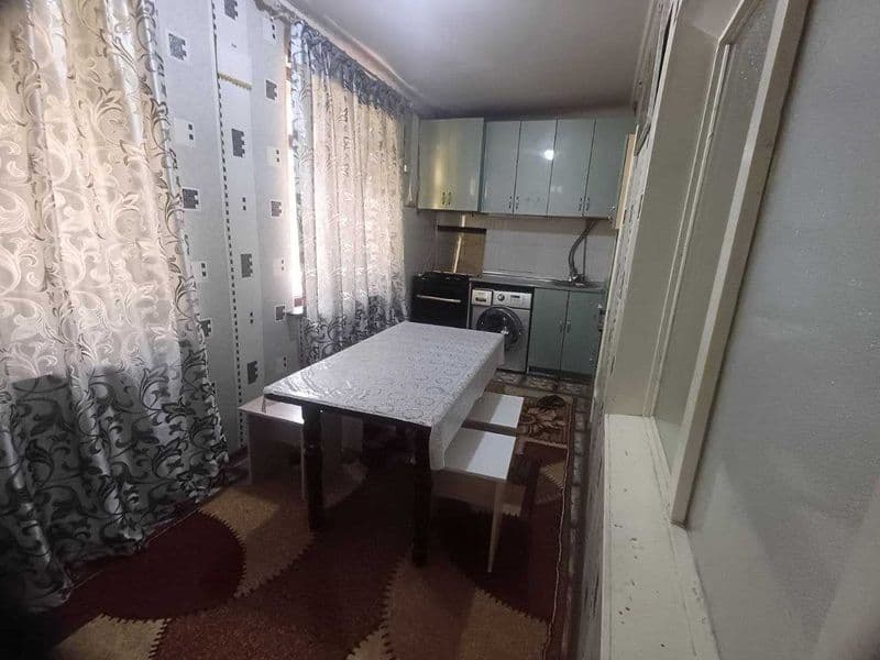 Срочня сдается квартира мирободские район Електра Апарат 2 э