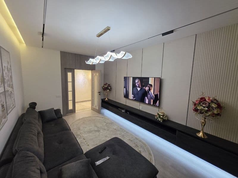 Sebzorda kok ota navastroyka 3 xona <br />
90 kv xali odam y