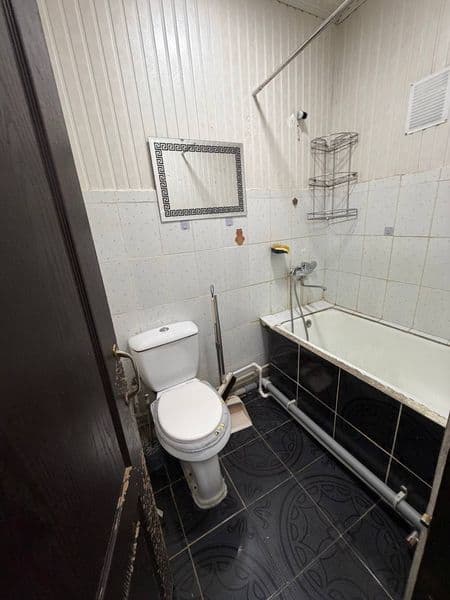 Сдам кв 1 комнатную на рынке Кадешева. все рядом, магазин, с — фото 4