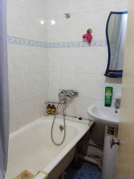 Сдается 2 комнат. 1 этаж. 4 этажки. Кирпичный Дом . Балкон 2 — фото 5