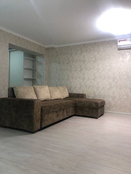 Аренда<br />
Вторичная<br />
Ц1<br />
Комнат: 2<br />
   Эта